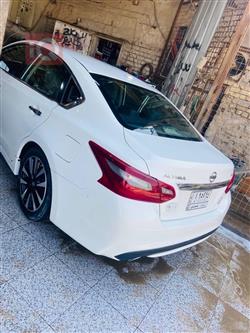 نيسان ألتيما